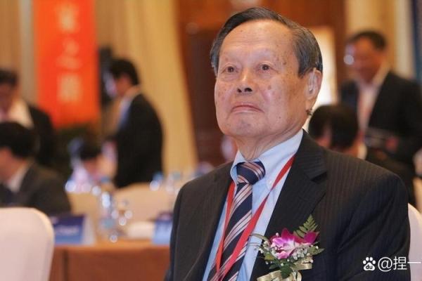 杨振宁的命运密码：如何破解天才背后的命理玄机
