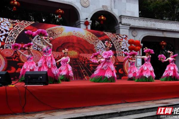 花儿节：维族传统文化与音乐艺术的盛会