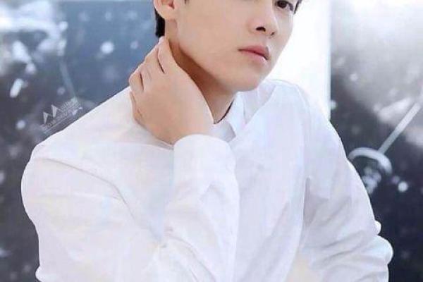 彭于晏八字中的暗藏玄机，命运的真正颠覆之道