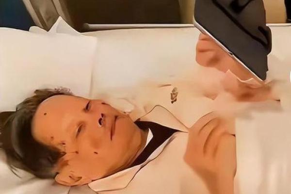 翁帆命运不同，生辰八字背后的玄机